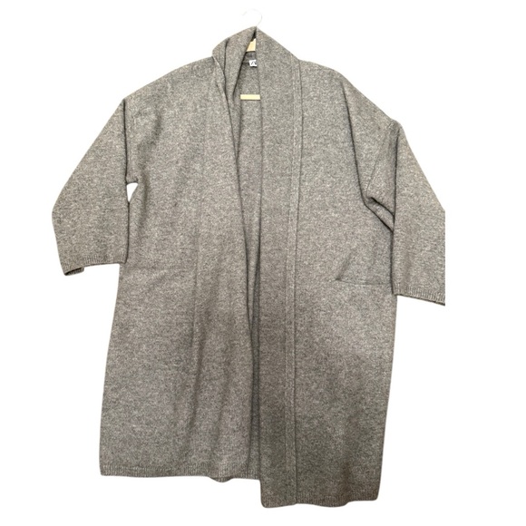 Zara Grey Knit Set - Picture 4 of 7